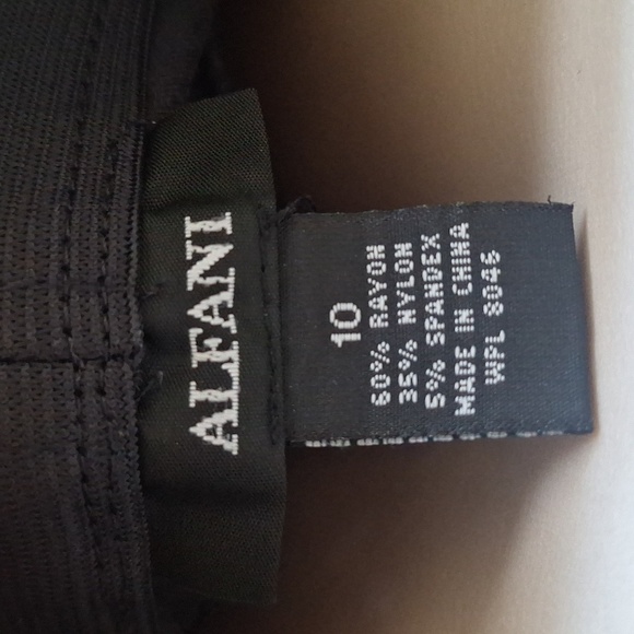 Alfani Women's Slim Fit Stretch Ankle Pants – Size 10 - Picture 7 of 8